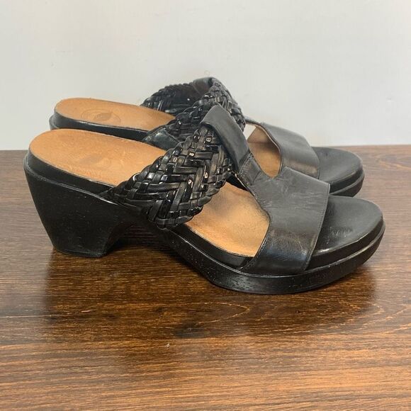 Nurture black, leather mule, 3” heel size 7 - Picture 5 of 9